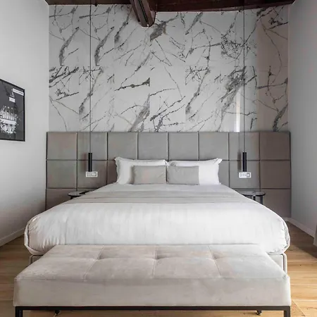 At Luxury Navona 2 4* Roma