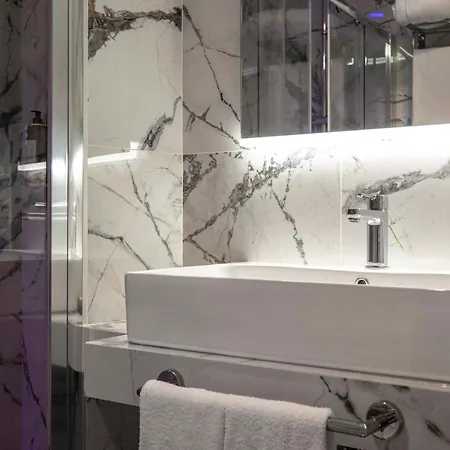 At Luxury Navona 2 4*