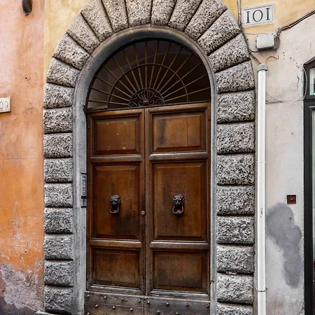 At Luxury Navona 2 4*