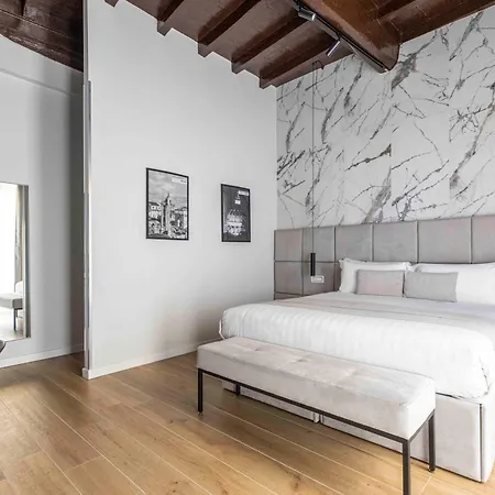 At Luxury Navona 2 Gasthof *